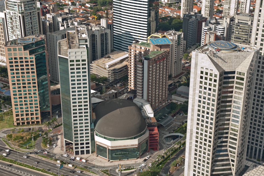 Como o WTC Events Center se posiciona como um centro de experiências