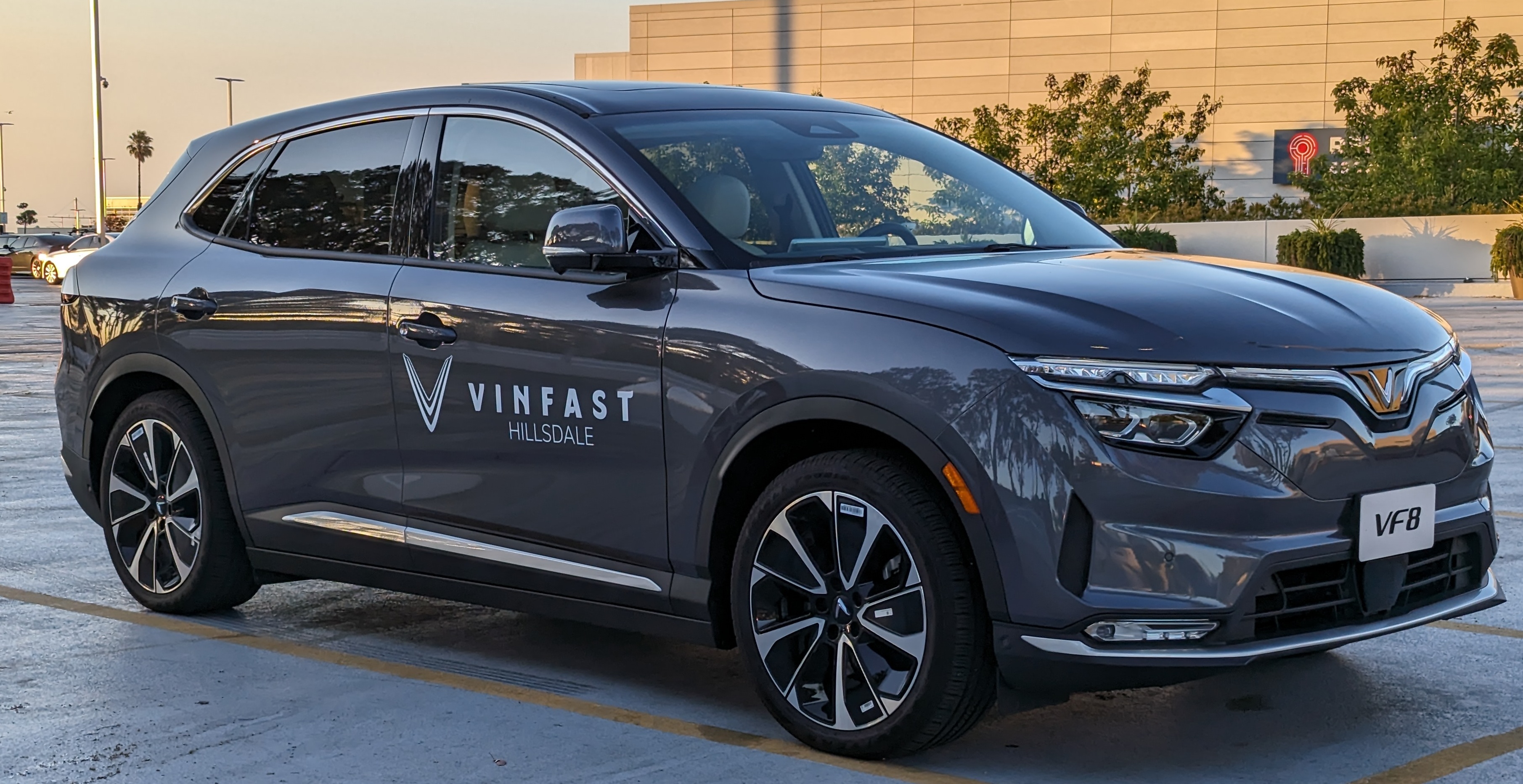 Ações da VinFast de elétricos disparam em sua estreia na Nasdaq Automotive Business