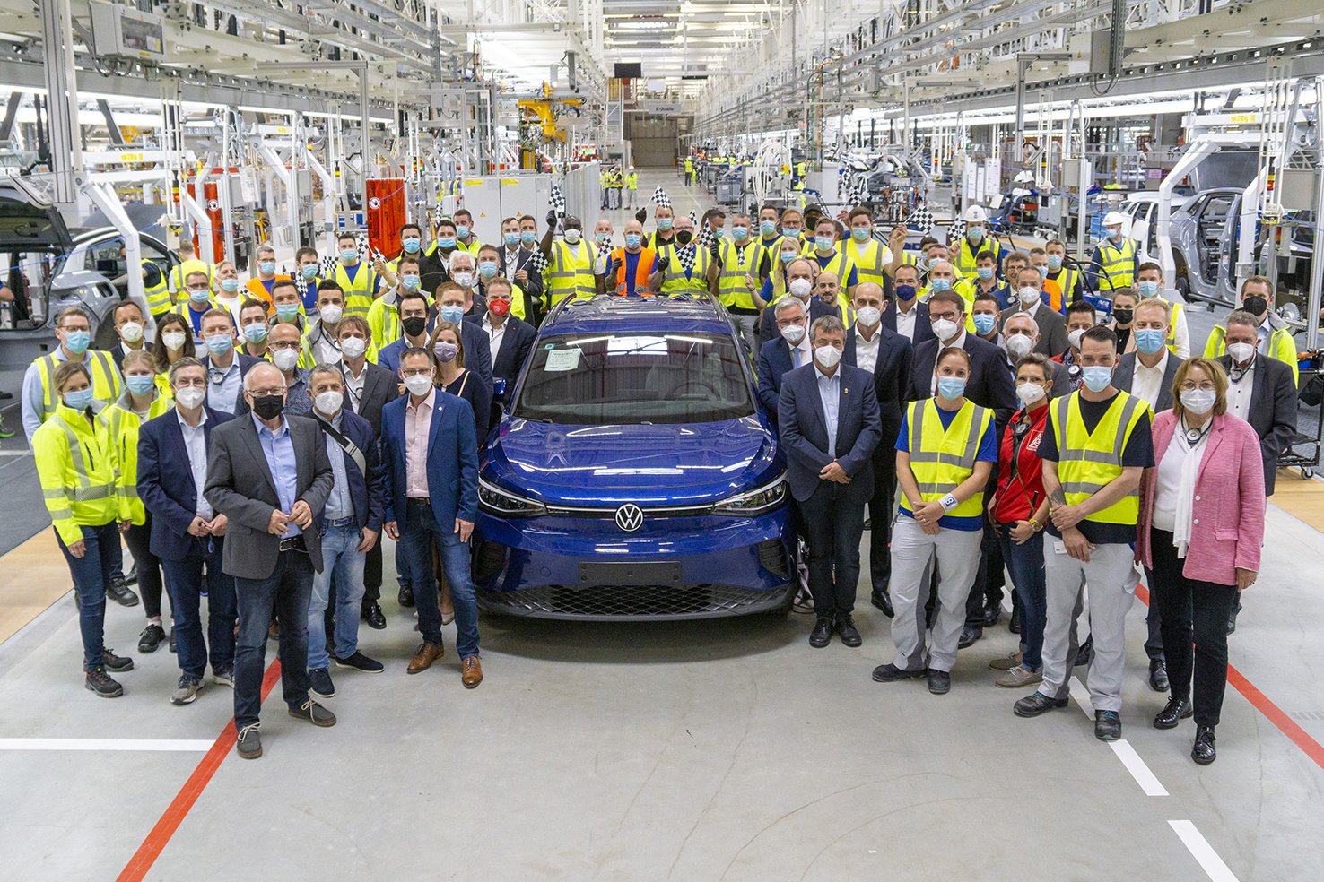 Volkswagen inicia operação da sua quarta fábrica de elétricos | Automotive  Business