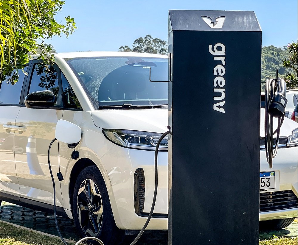 Intelbras leva tecnologia à Stock Car com patrocínio e ativação especial  para veículos elétricos - Notícia de Stock Car