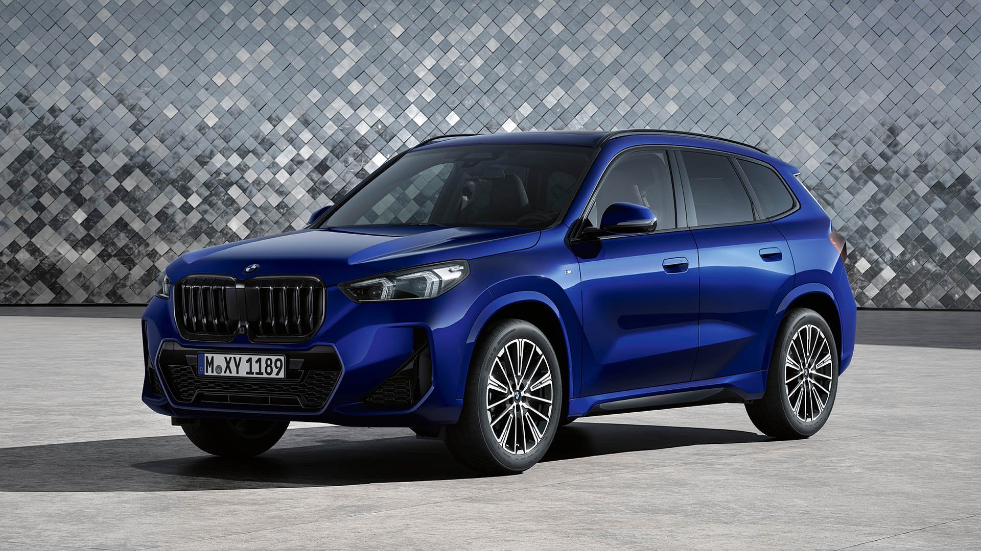 BMW lança novo X1 em três versões