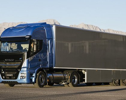 Volvo negocia 150 caminhões FH para renovar frota da Rodojunior Transportes